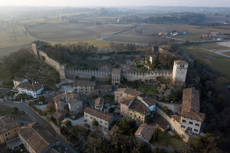 Schloss Monzambano